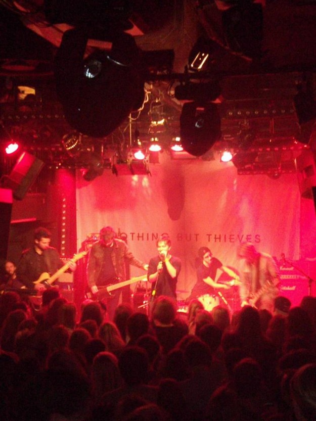 Nothing But Thieves - Bitterzoet - Amsterdam - 18 november 2015