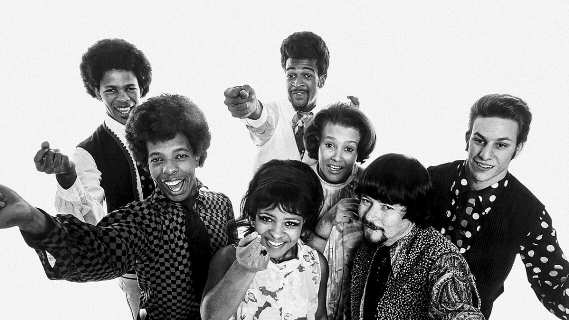 Sly and the Family Stone (1968 publicity photo public domain)