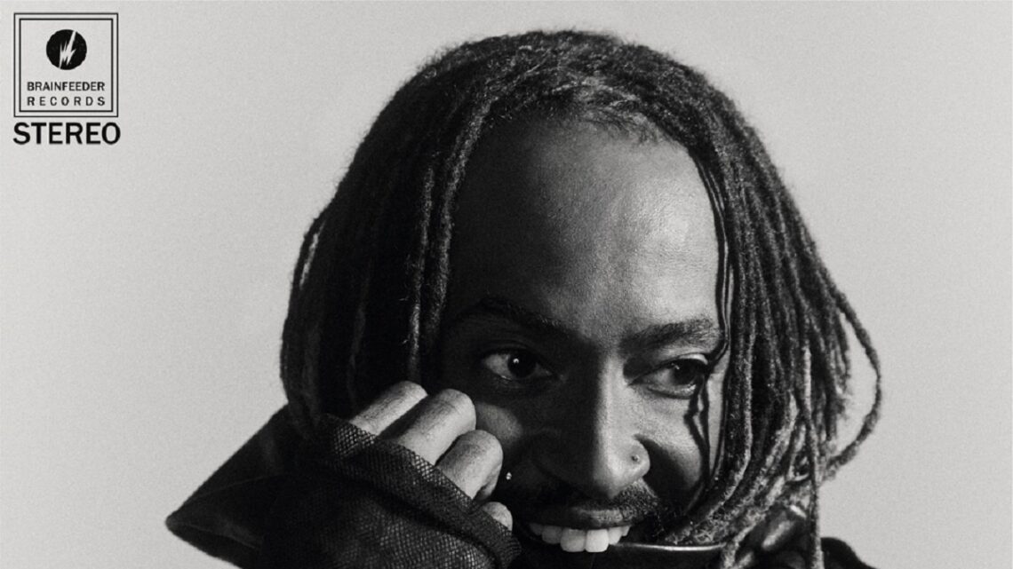 Thundercat Distracted, een gelaagd album met funk, jazz en sci-fi-invloeden